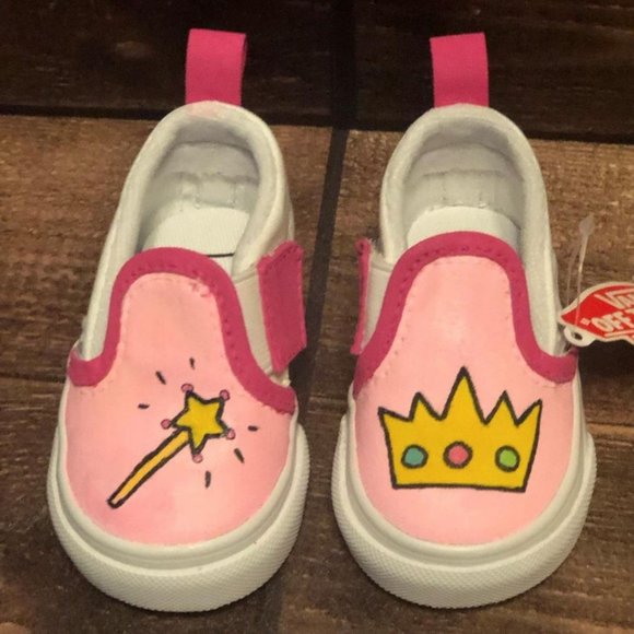 Custom Vans - Picture 9 of 11